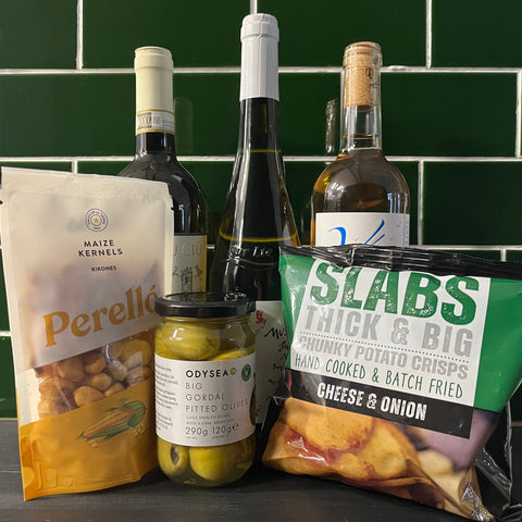 Wine & Nibbles Hamper