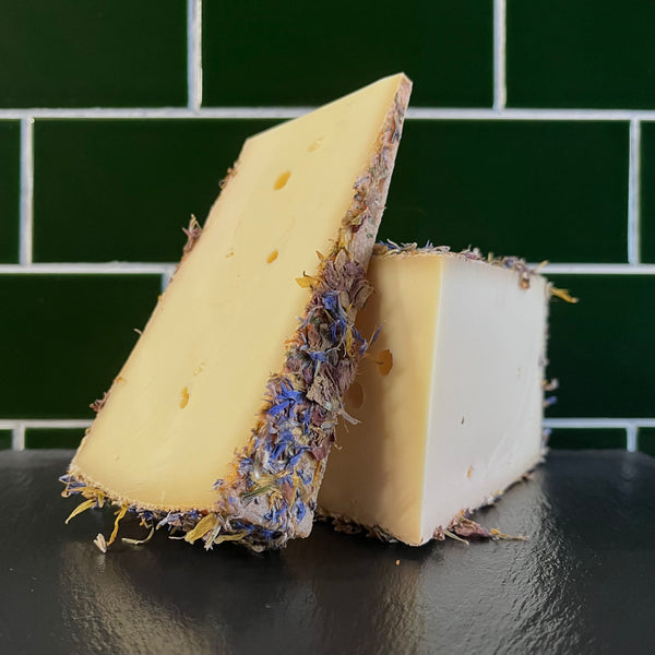 A fruity aged Alpine cheese | Made in Bavaria, Germany